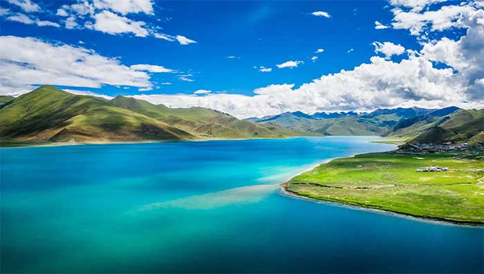🏞️ 羊卓雍措旅遊全攻略 | 西藏聖湖的碧玉之美