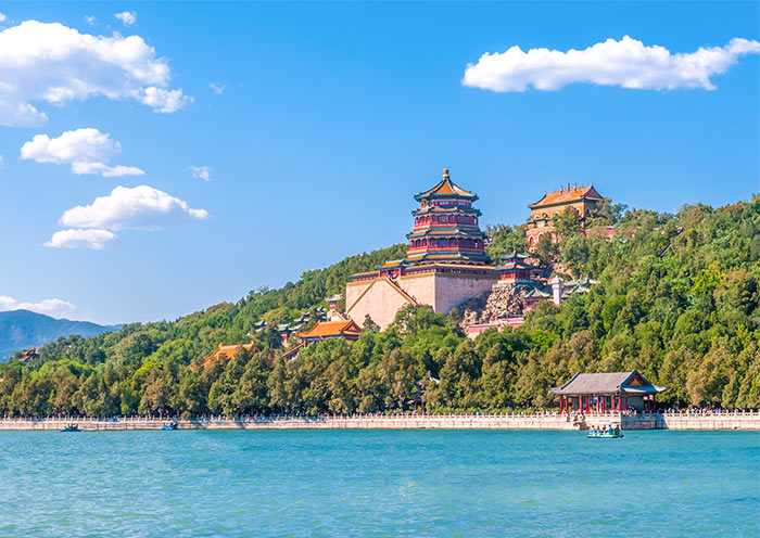 远观雄伟的佛香阁