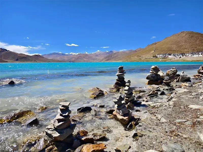 羊卓雍措玛尼堆